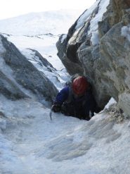 Dino esce dal salto verticale incassato