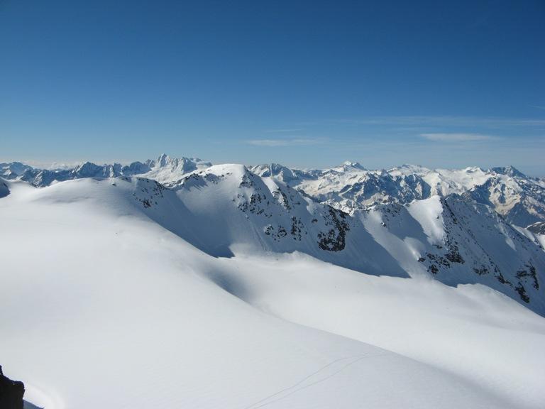 Primo sole sul M Mantello (dal Dosegù)