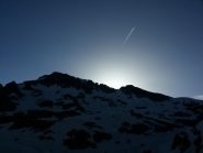 spunta il sole dietro ai Brocan