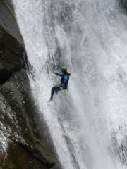 bel mure d'acqua sul cascatone