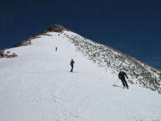 in discesa dalla punta