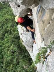 Adrenalinico incastro di spalla sul traverso della L4