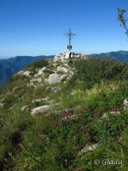 Croce di vetta del Monte La Guardia