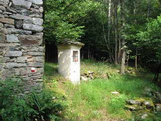 cappelletta a case uccello