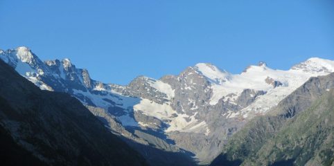 Testata della Valnotey