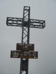 Croce tra la nebbia
