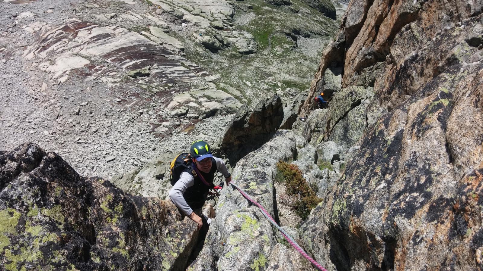 in cime a L6, bellissime le fessure iniziali