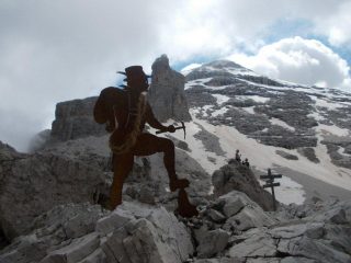 Nei pressi del rifugio con vista Tofana di Rozes