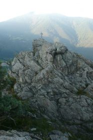 Dalla punta vista dell'anticima con croce 