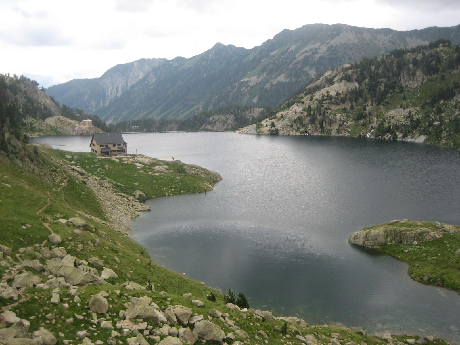 Lago e rifugio di Colomers