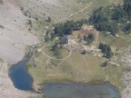 zoom sul rifugio  (sembra deserto)
