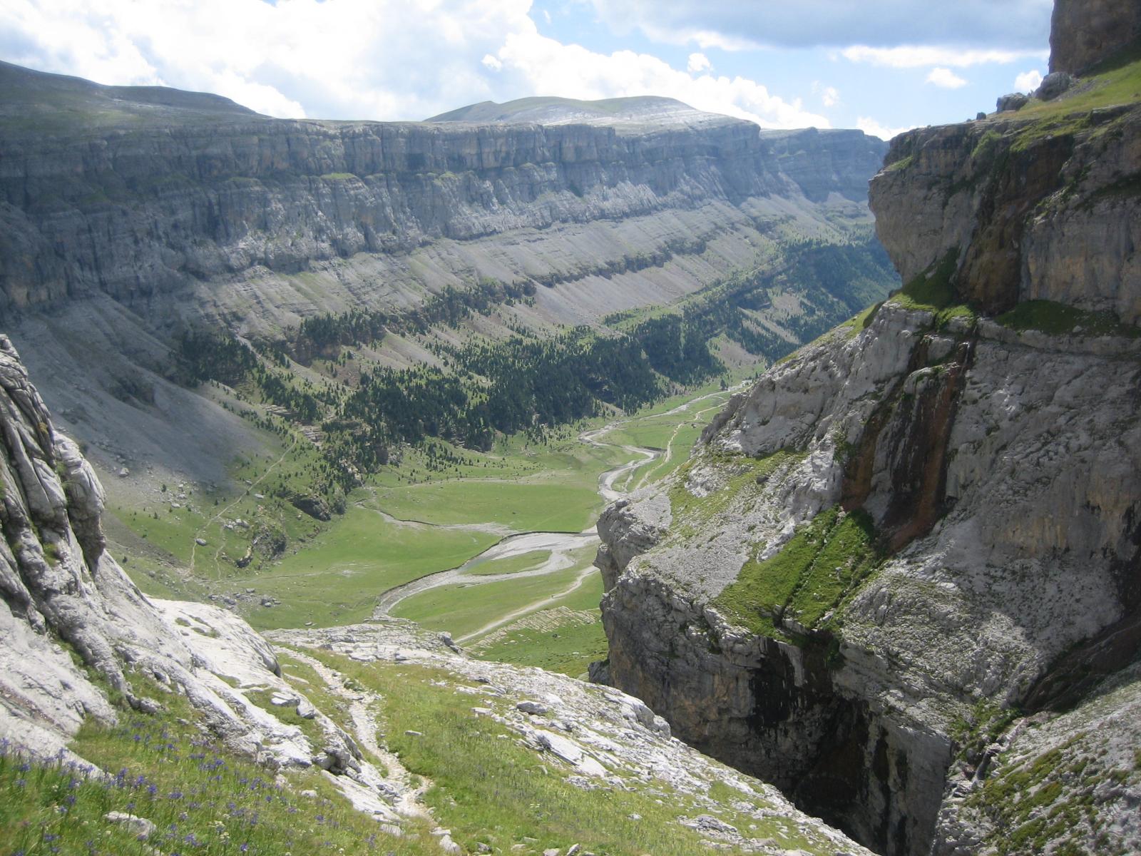 Il canyon di Ordesa salendo al rifugio Goriz