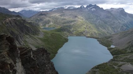 vista sui laghi serrù e agnel