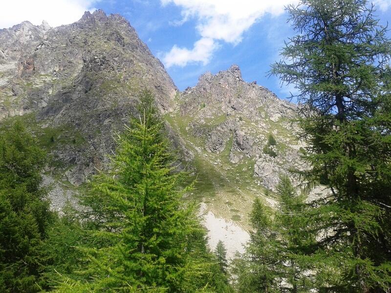 Il colle e la tour da O