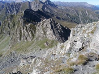 uno sguardo al bivacco, poco prima delle catene
