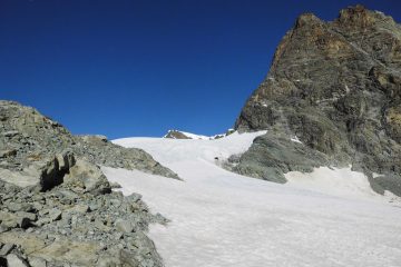 prima parte del percorso sul mansueto ghiacciaio