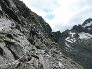 Tratto attrezzato per superare la balza rocciosa prima del colle (EEA)