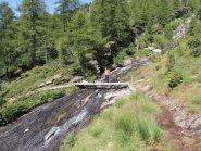 Attraversamento del torrente sulla sentiero del ritorno