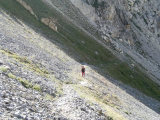 il Pastore errante sul bel sentiero di avvicinamento