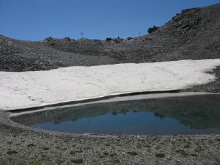 piccolo laghetto glaciale 