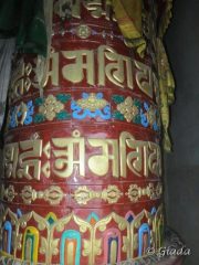 Ruota di preghiera buddista tibetana