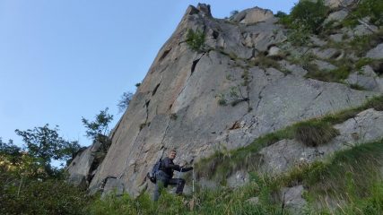 ai piedi dello Scoglio di Mroz