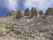 alla fine del canale uno sguardo in su