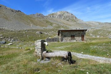 la fontana vicino al parcheggio