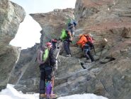 l'affollamento aumenta non appena scendiamo dai canaponi della normale