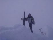 In cima nella nebbia