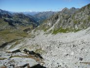 Vallone del Loo, in lontananza gruppi del Bianco e Gran Combin