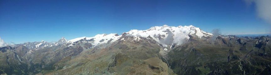 Parte del magnifico panorama dalla cima, Cervino e massiccio del Rosa