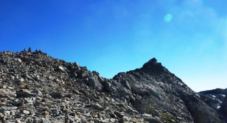 quasi in cima alla Pagarì e a dx La Peirabroc