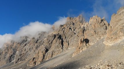 a dx inizio cengia di salita