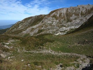 Il bivio per la Punta dello Zucco subito sotto al Bocchin d'Aseo