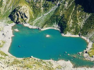il Lago Brocan che sembra il Chiaretto del Monviso