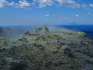Filicudi e ALicudi dalle fumarole