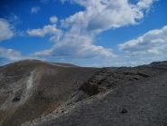 Lato sud del cratere con la vetta