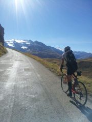 salendo al Col de l'Iseran