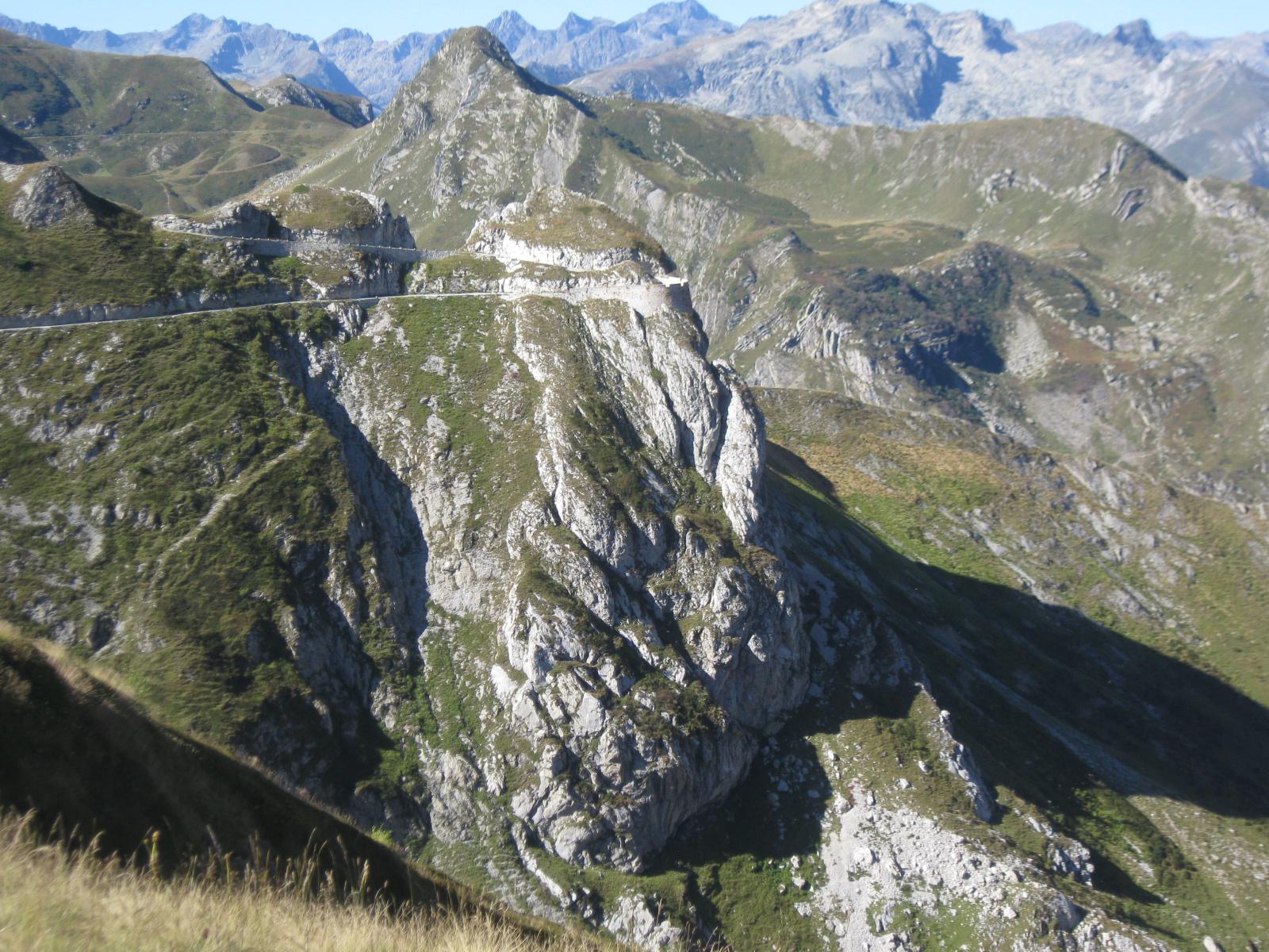 il famoso tornante che scende al Boaria