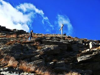 quattro passi tra le lose e siamo in cima