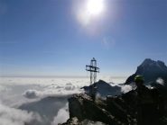 che mare sotto la cima!
