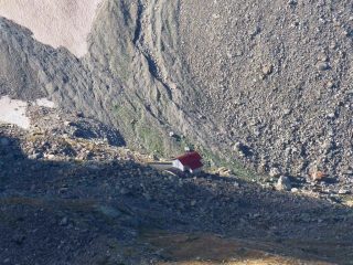 il rifugio Morelli-Buzzi dalla cima