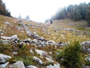 Barek abbandonati poco sotto la sella