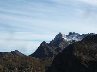 uno sguardo indietro verso il gruppo del Matto