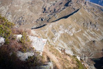 la cresta che dal bellavarda scende al colle della paglia