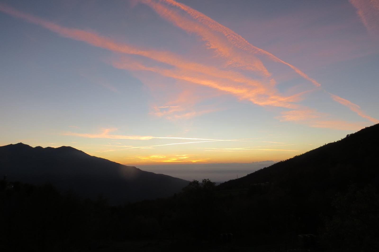 Alba al parcheggio La Posa di Scalaro