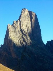 LA ROCCA DI PROFILO