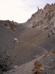 uno sguardo sulla discesa appena compiuta dal colle Enchiausa