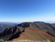 14 - discesa lungo la dorsale erbosa verso il Colle della Portia